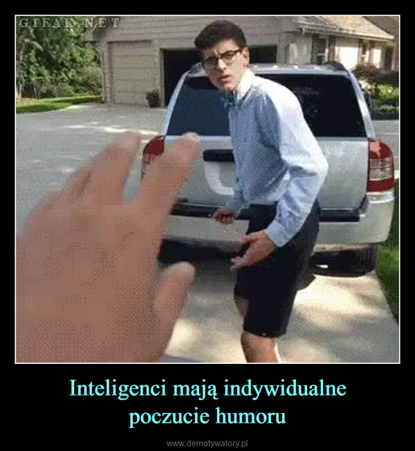 Inteligenci mają indywidualnepoczucie humoru –  
