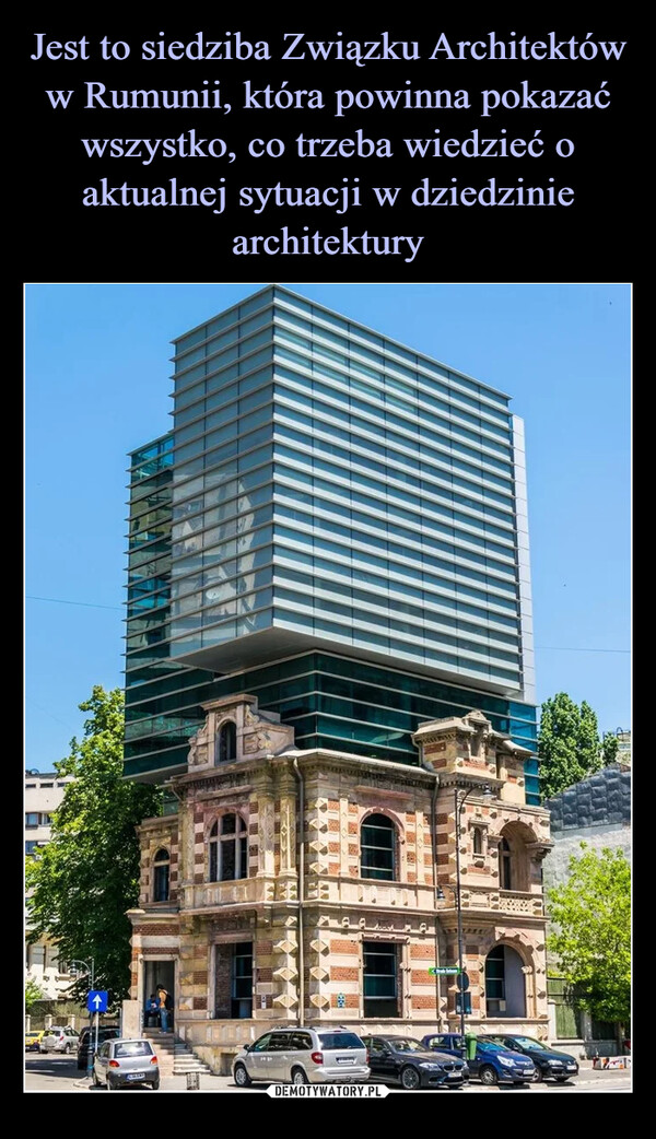 Jest to siedziba Związku Architektów w Rumunii, która powinna pokazać wszystko, co trzeba wiedzieć o aktualnej sytuacji w dziedzinie architektury